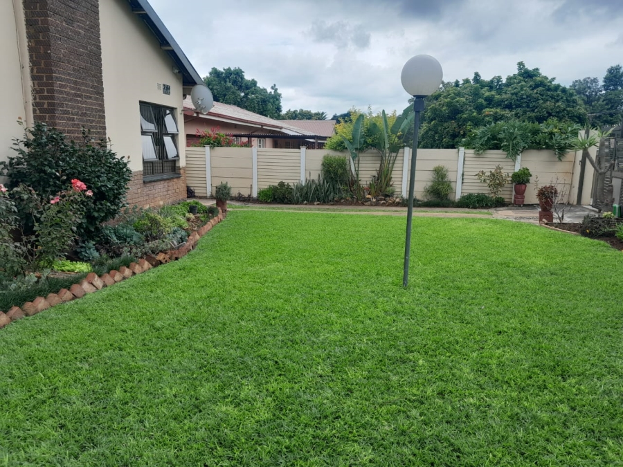 3 Bedroom Property for Sale in Oos Einde North West